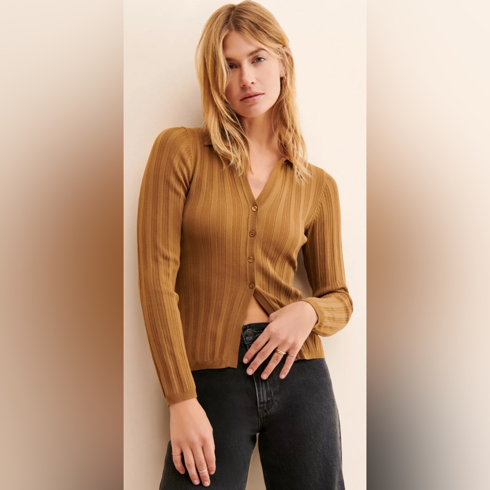 ASTR the label Ribbed Button-Up Cardigan